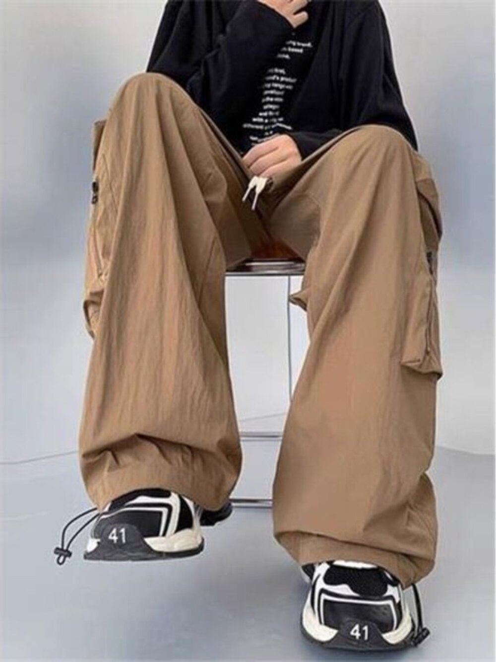 Men's Plus Size Loose Fit Cargo Pants with Drawstring - Picture 3 of 12